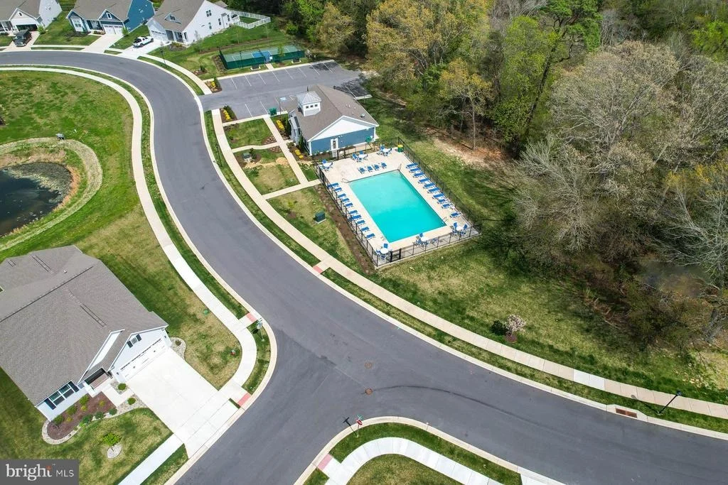 Photo of 25087 TREEVIEW LANE