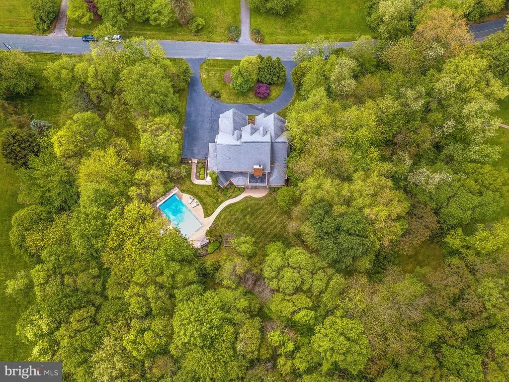 Photo of 21001 DELTA DRIVE