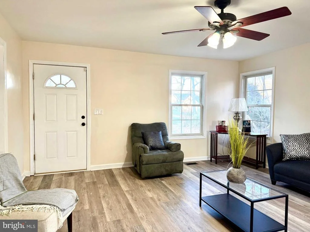 Photo of 22161 THOMPSON PARKWAY