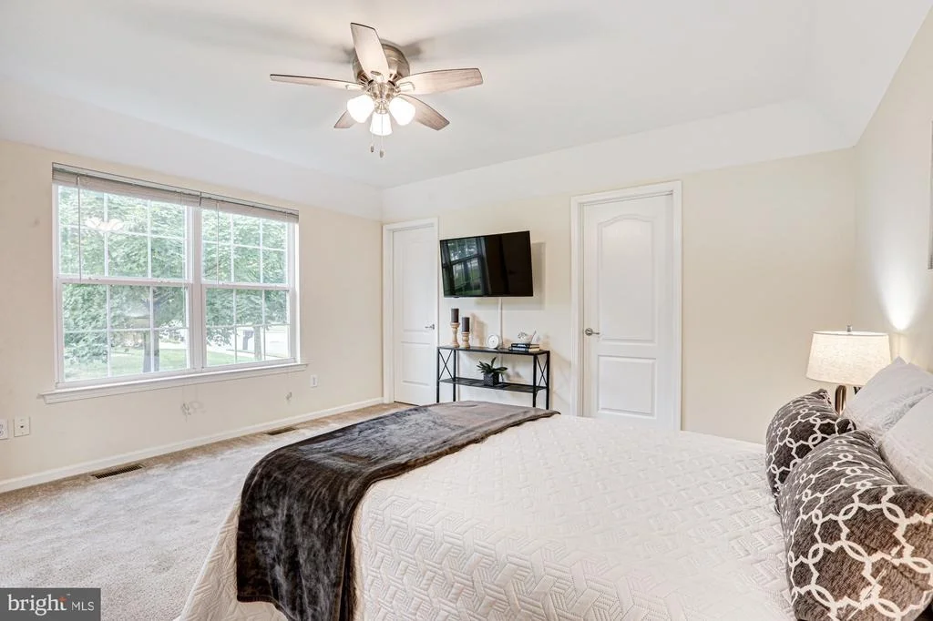 Photo of 259 AVONBRIDGE DRIVE