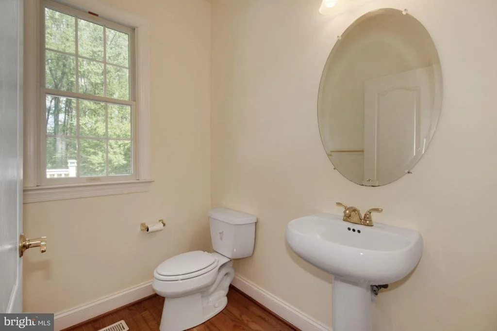 Photo of 1105 THOMPSON WAY