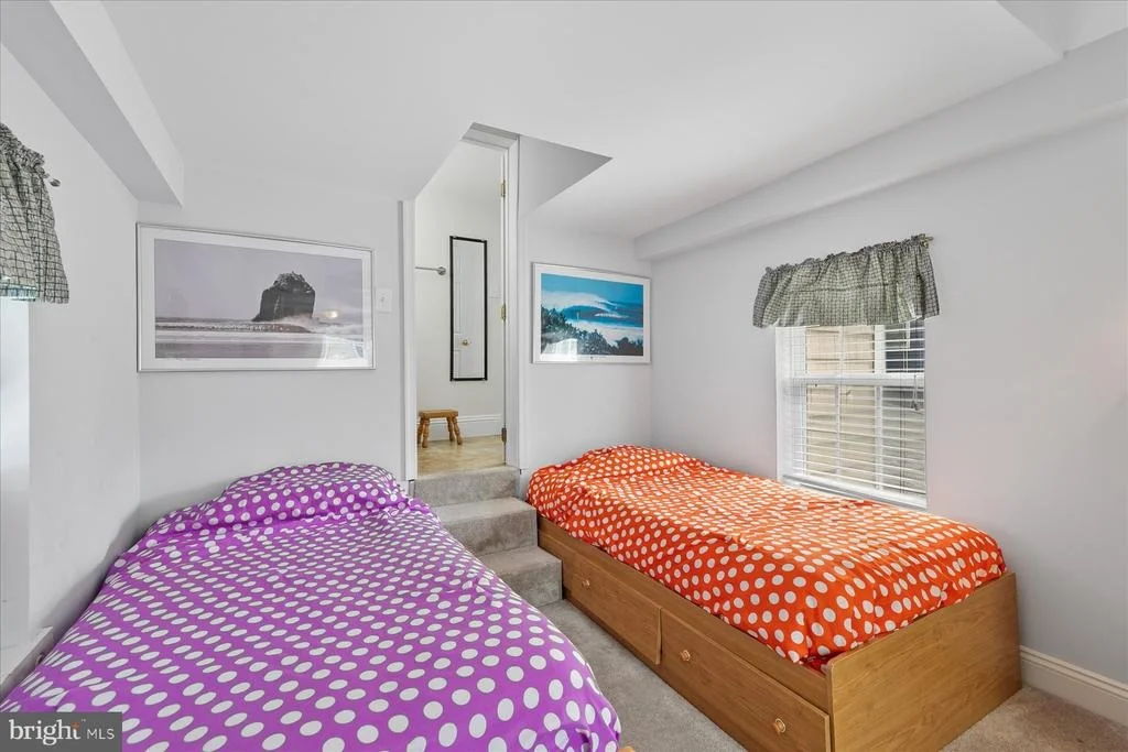 Photo of 16 DELAWARE AVENUE