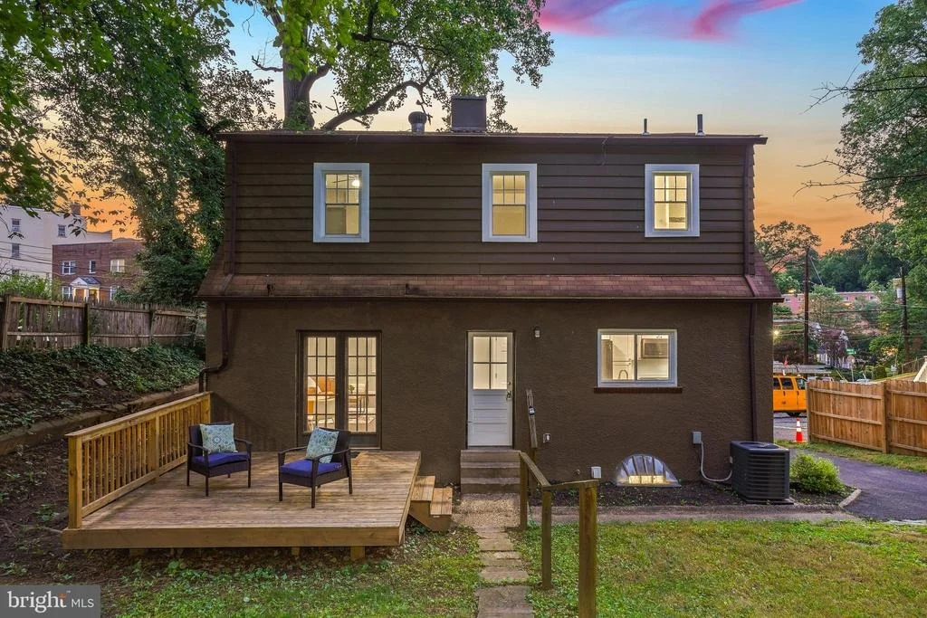 Photo of 514 SILVER SPRING AVENUE