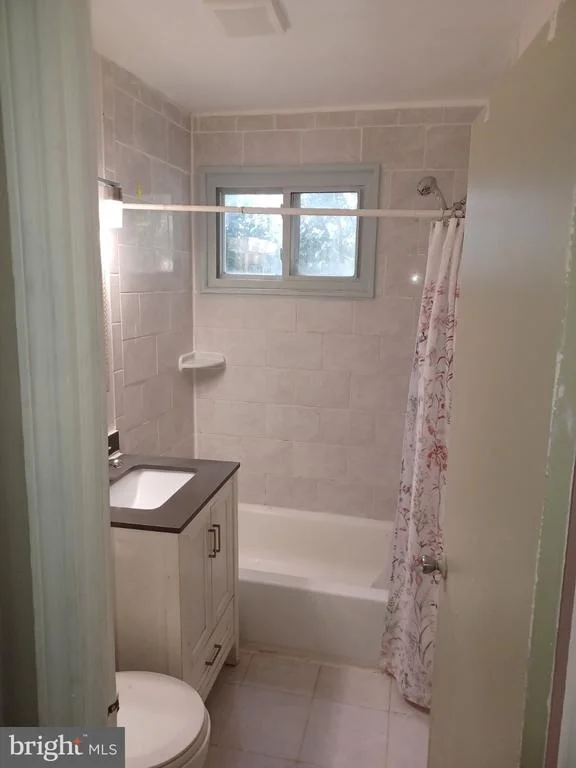 Photo of 9723 BRADDOCK ROAD