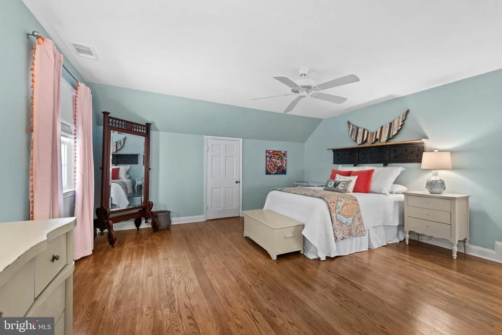 Photo of 304 CEDARCROFT ROAD