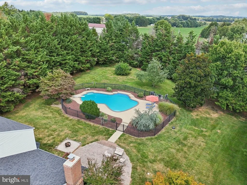 Photo of 2659 LESLIE ROAD