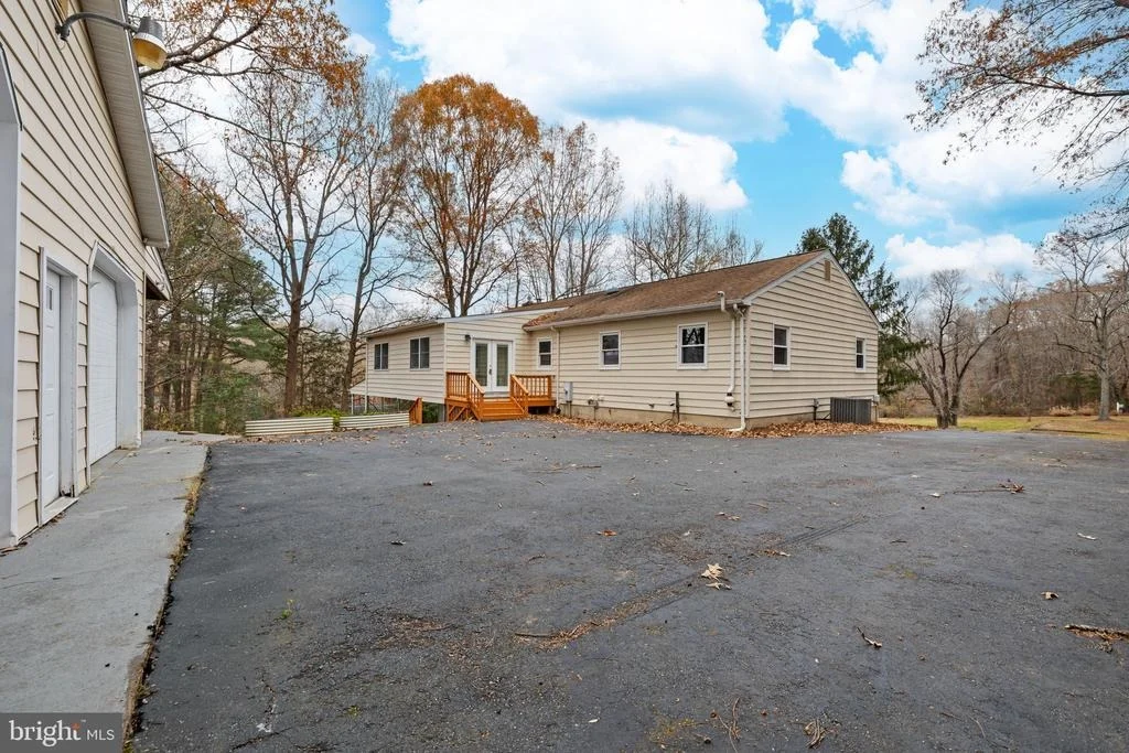 Photo of 16 INEZ WAY