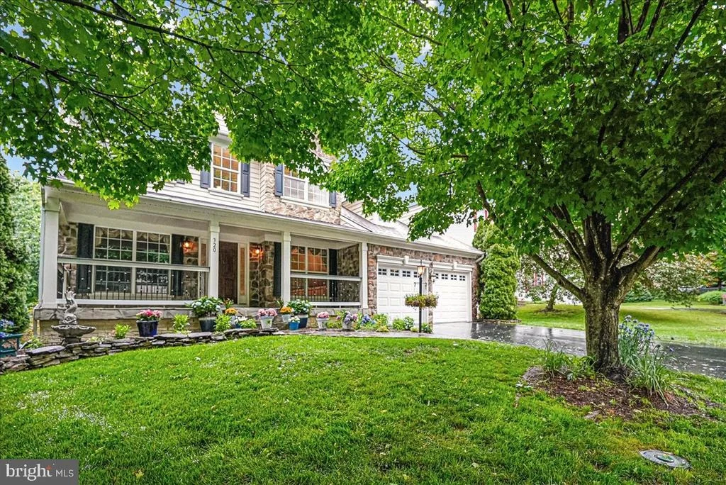 Photo of 320 N CONSTITUTION WAY