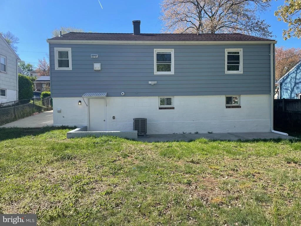Photo of 7204 KIDMORE LANE