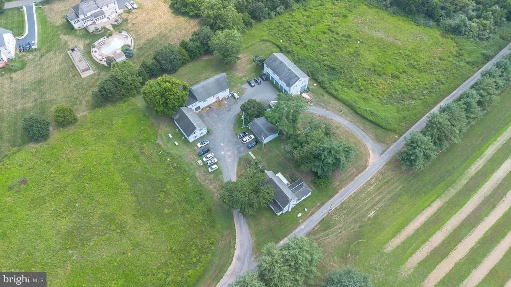 Photo of 33 ALLENS ROAD