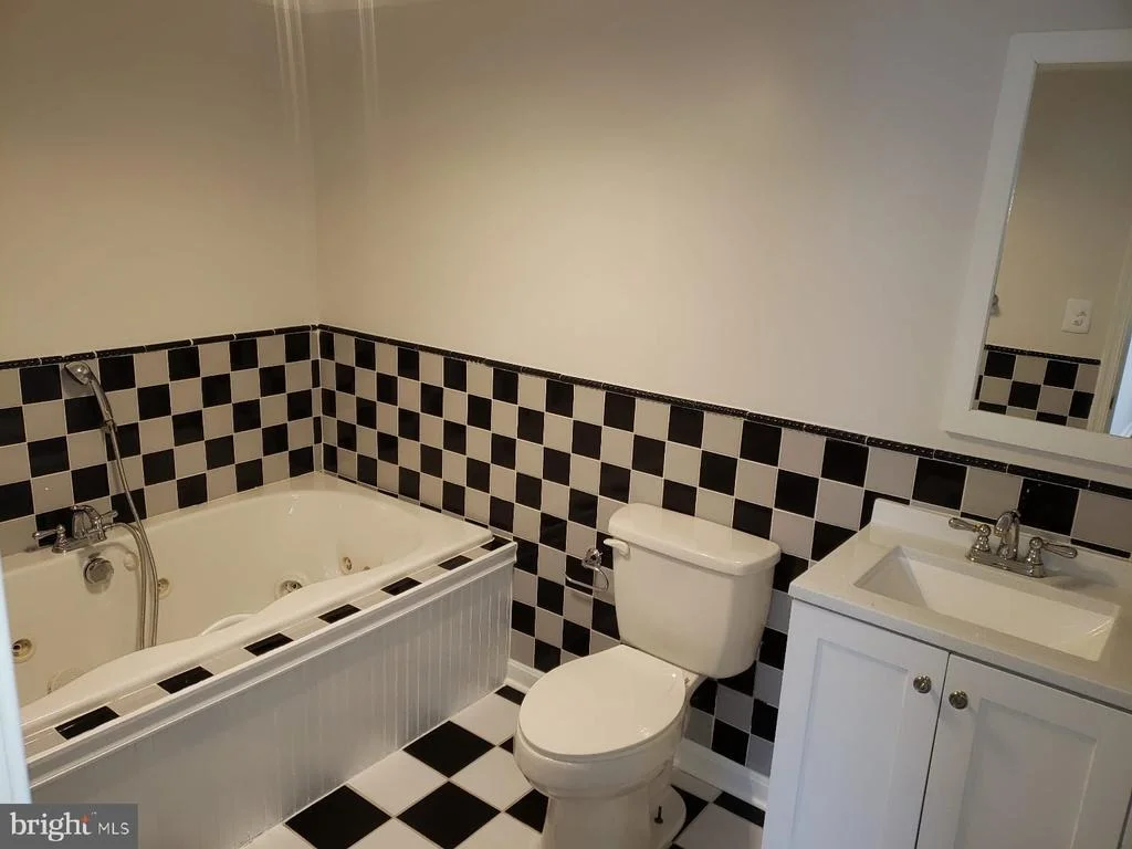 Photo of 5102 LANSING DRIVE