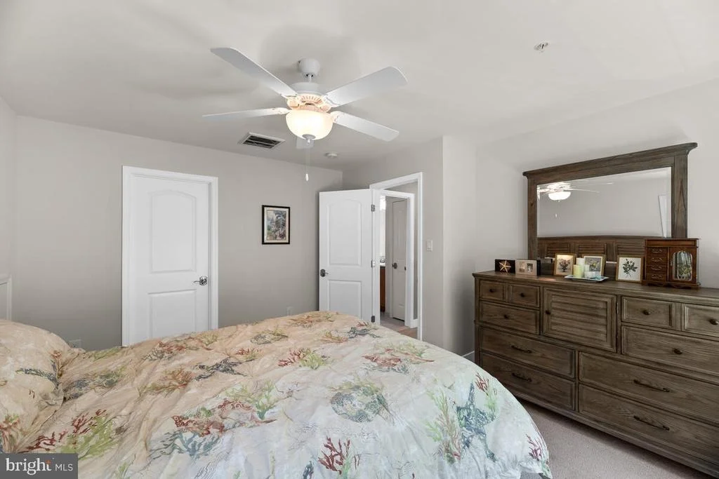 Photo of 1162 OAK VIEW DRIVE