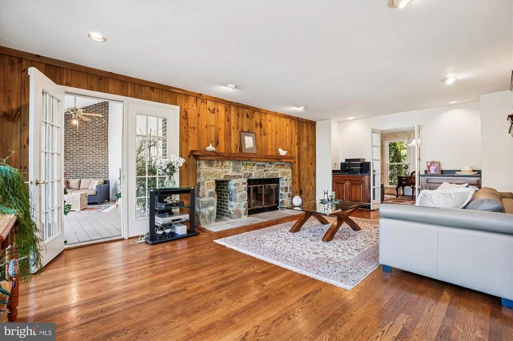 Photo of 9537 FOX HOLLOW