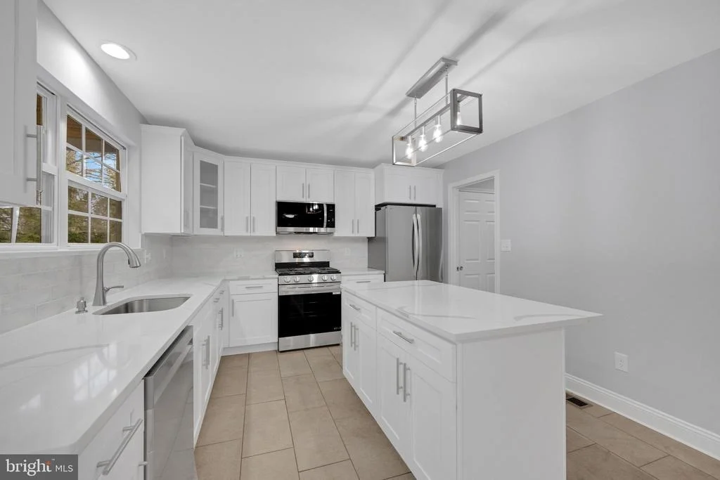 Photo of 319 W FOX TRAIL