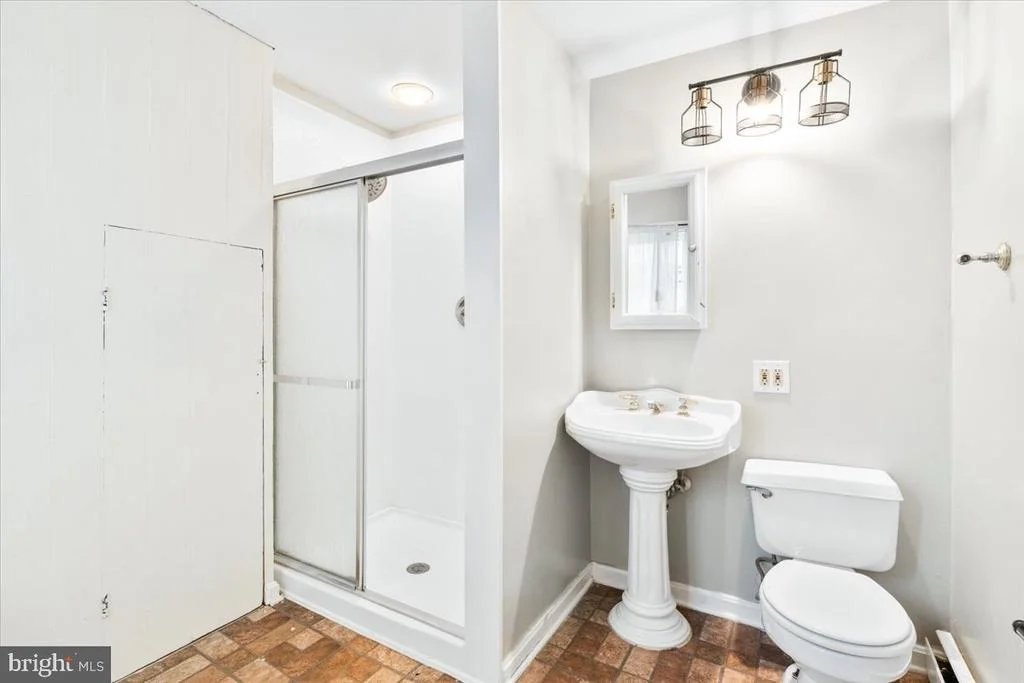 Photo of 129 W 5TH STREET