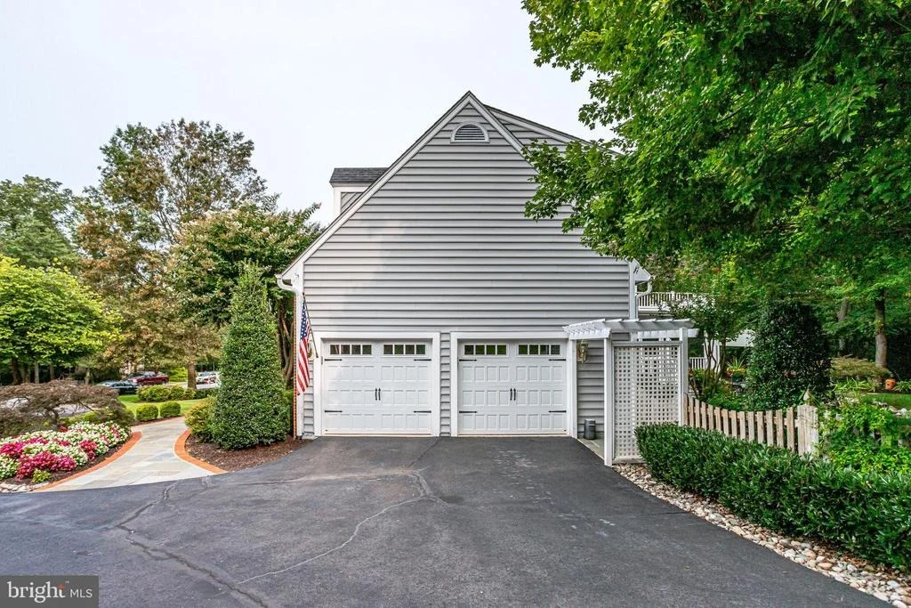 Photo of 12708 POND CREST LANE