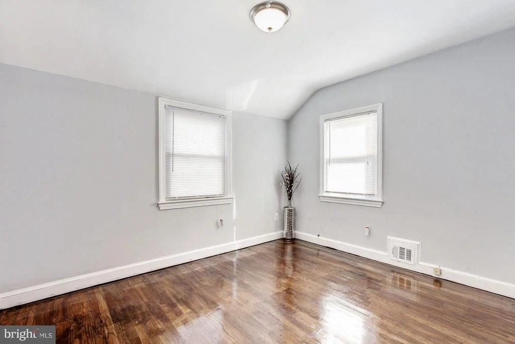 Photo of 403 E UNIVERSITY BOULEVARD
