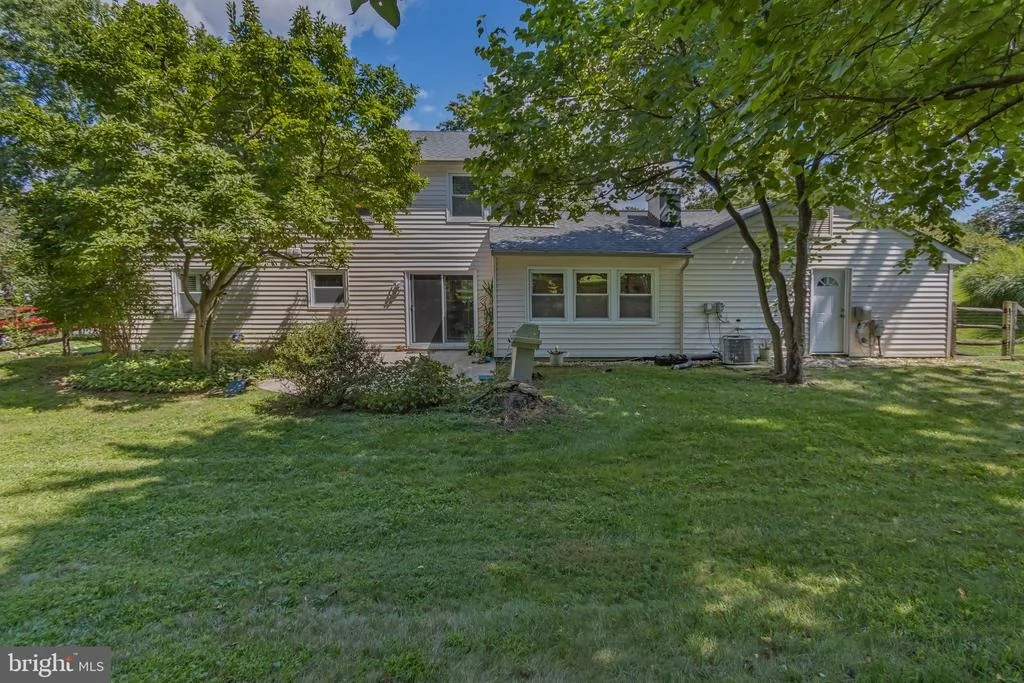 Photo of 13824 RIPPLING BROOK DRIVE