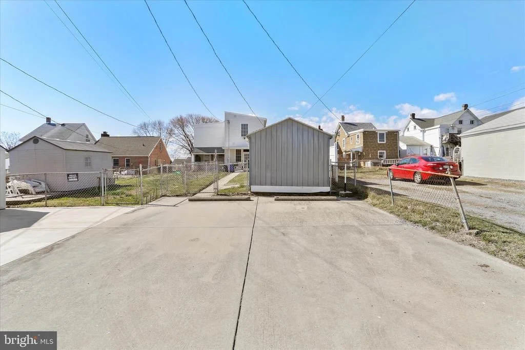 Photo of 1024 POPE AVENUE