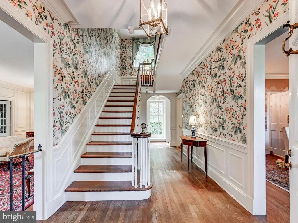 Photo of 1860 CIRCLE ROAD