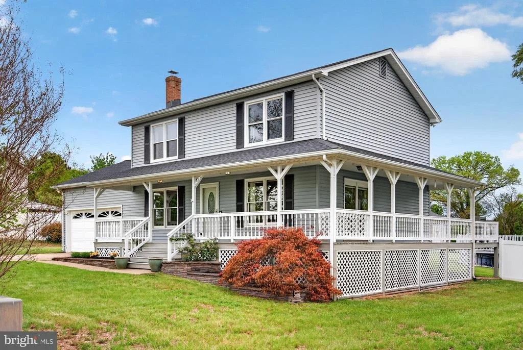 Photo of 10985 BLAKE LANE
