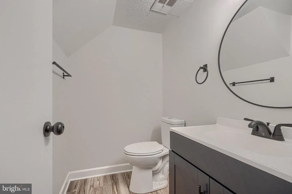 Photo of Unit E at 7191 CYPRESS COURT