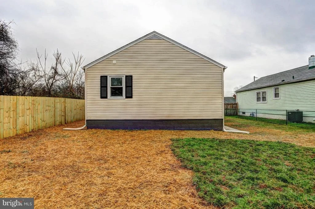 Photo of 516 HOLY CROSS ROAD