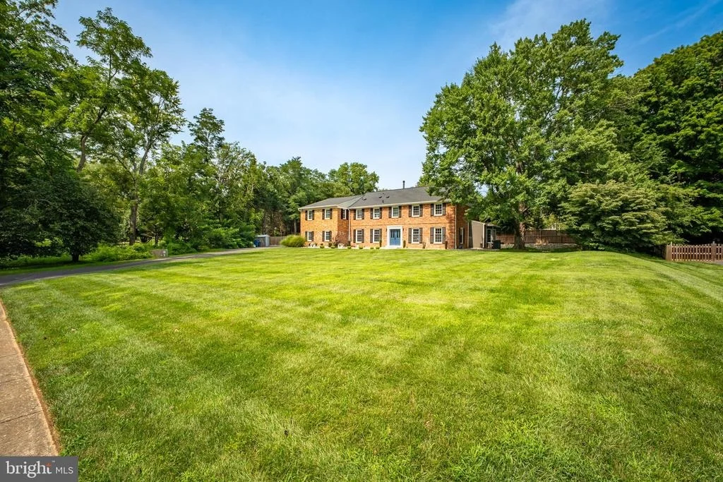 Photo of 8354 OLD DOMINION DRIVE
