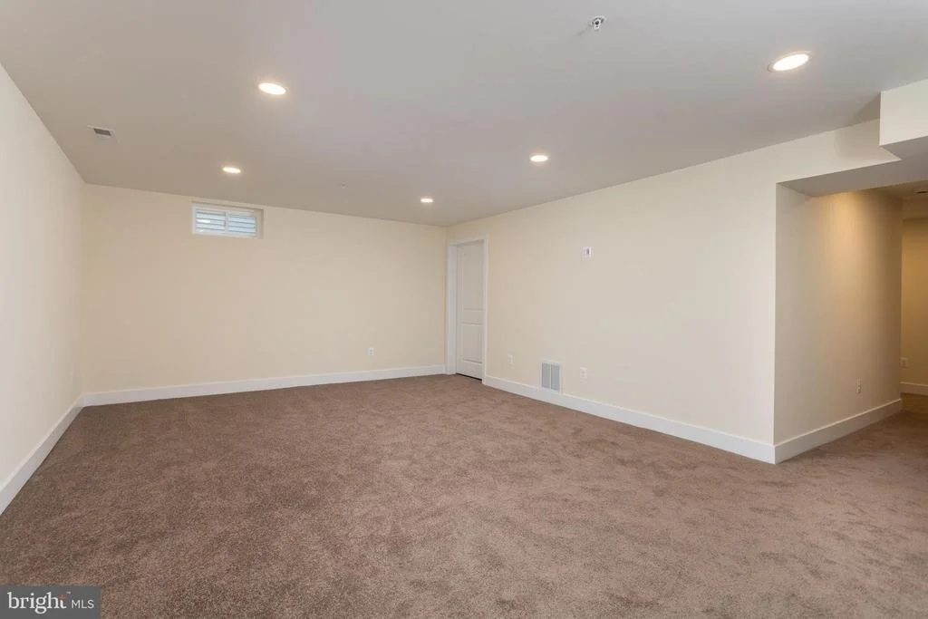 Photo of 2905 SPARROWS POINT ROAD