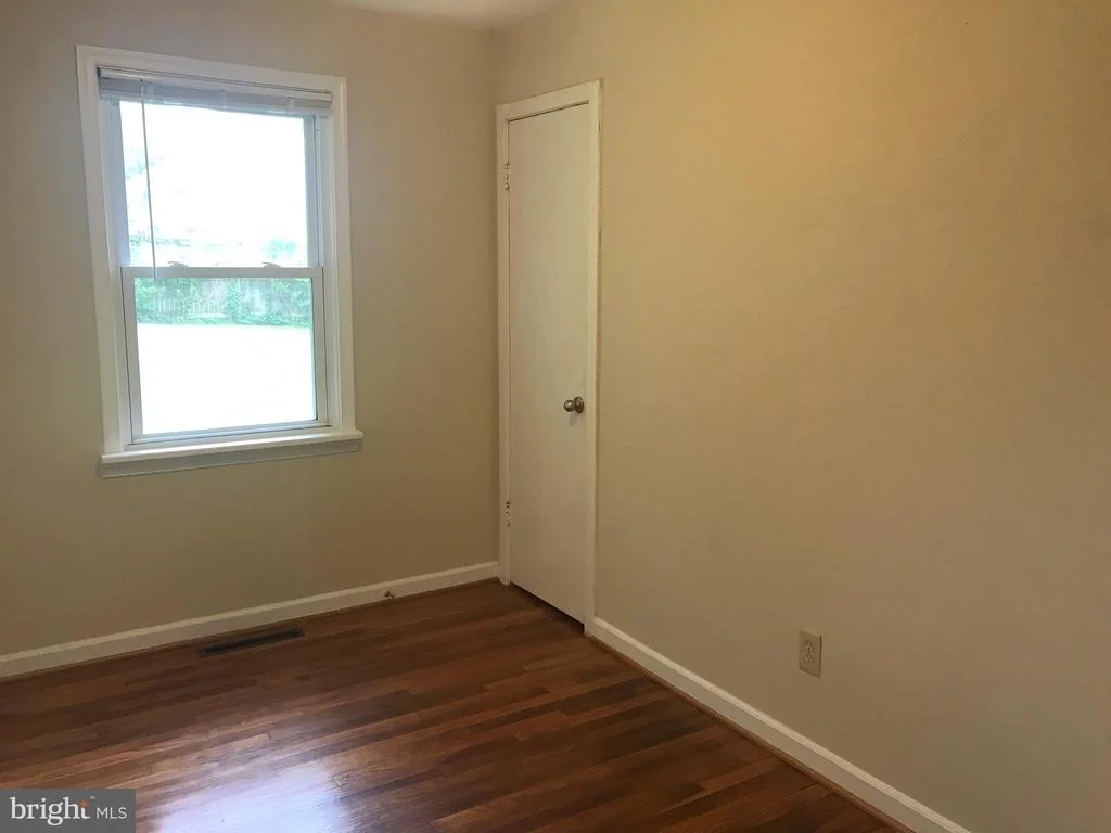 Photo of 1130 PARRISH DRIVE