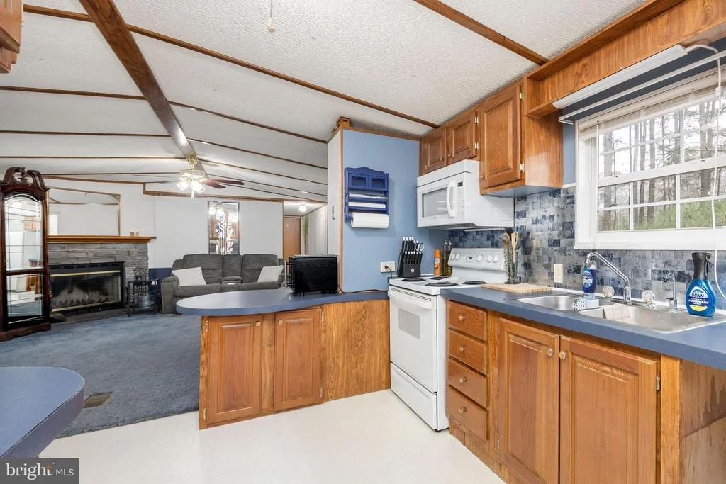 Photo of 22139 ROYAL OAK ROAD
