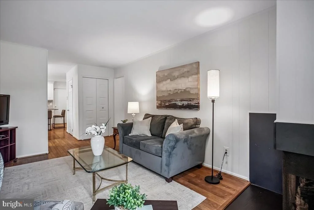 Photo of 9357 CHESTNUT KNOLLS DRIVE
