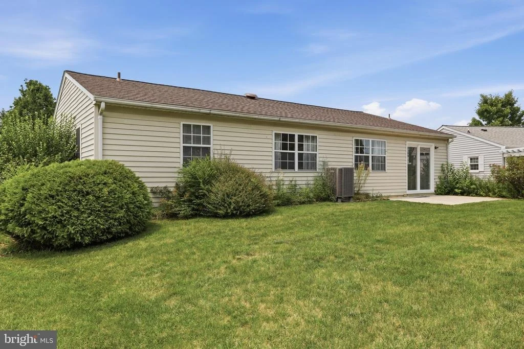 Photo of 5661 CRABAPPLE DRIVE