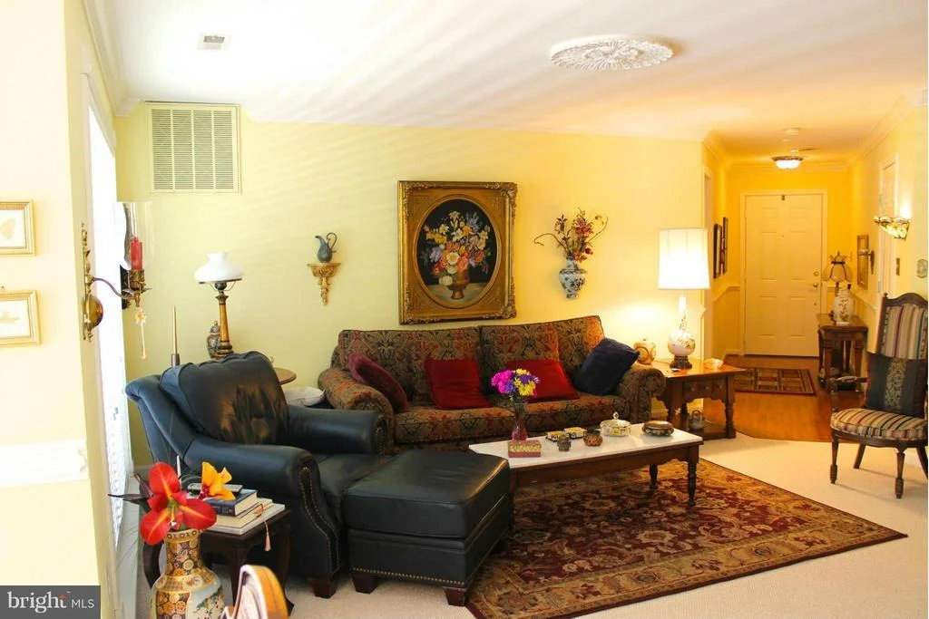 Photo of Unit 2B at 2100 WAYSIDE DRIVE