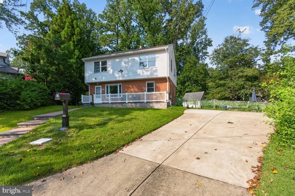 Photo of 2810 BYRON COURT