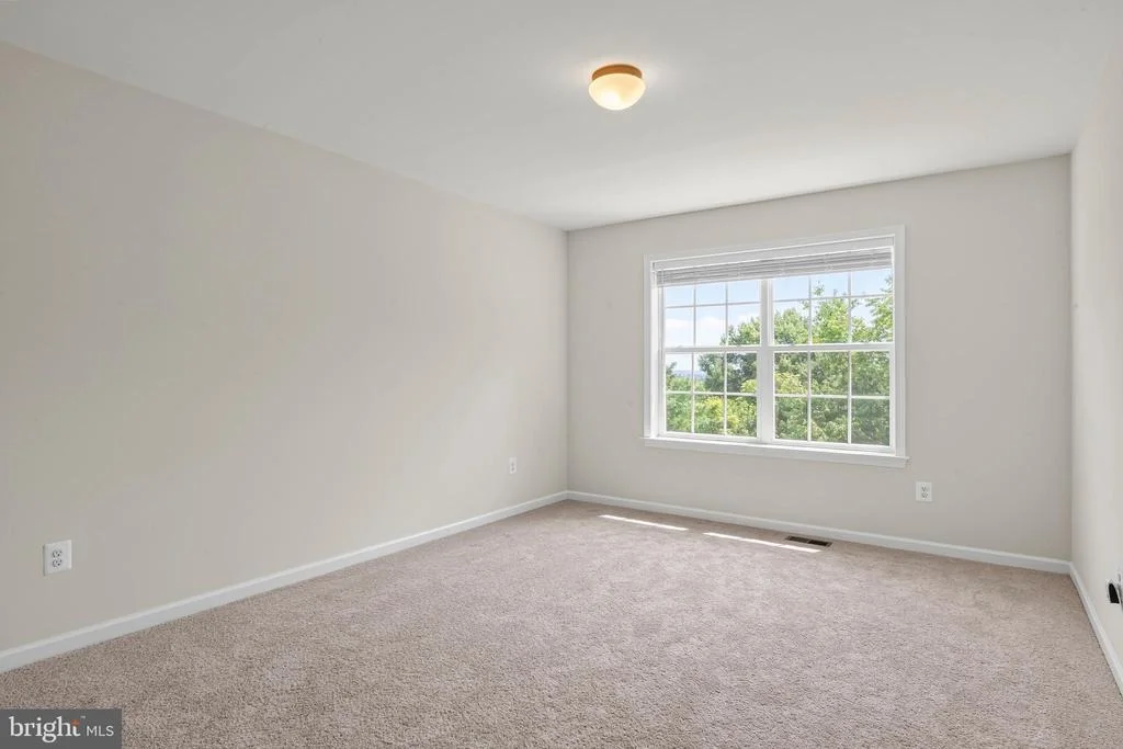 Photo of 2754 HILLFIELD DRIVE
