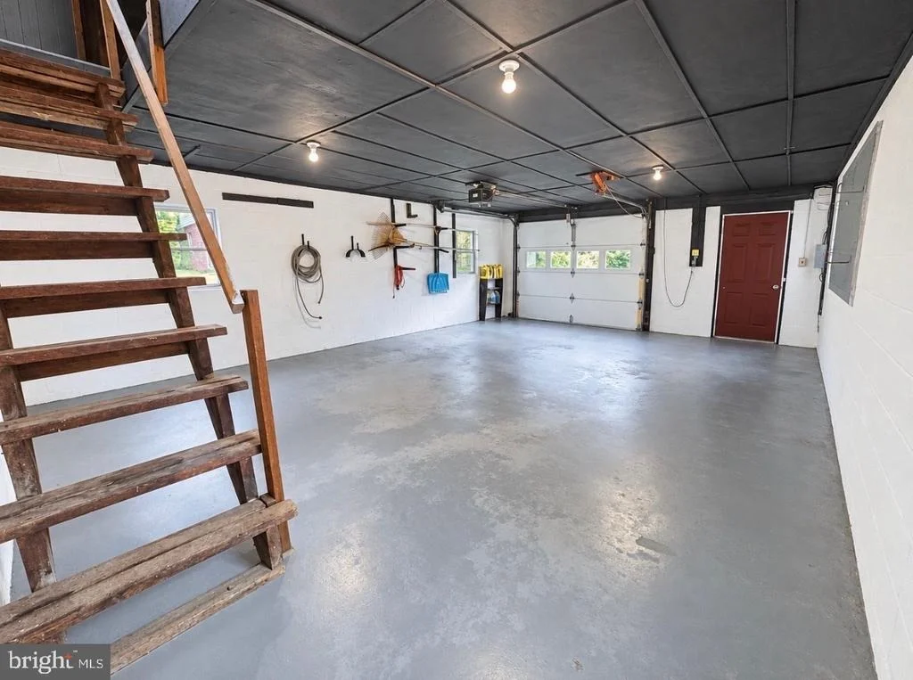Photo of 8921 YELLOW SPRINGS ROAD