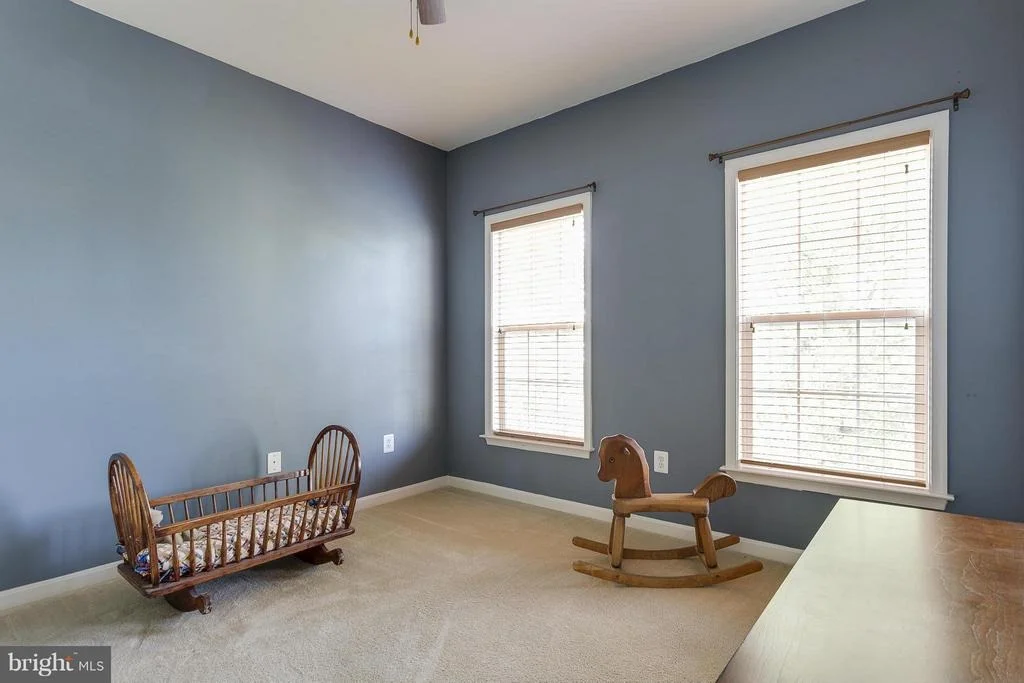 Photo of 619 PINEVIEW COURT