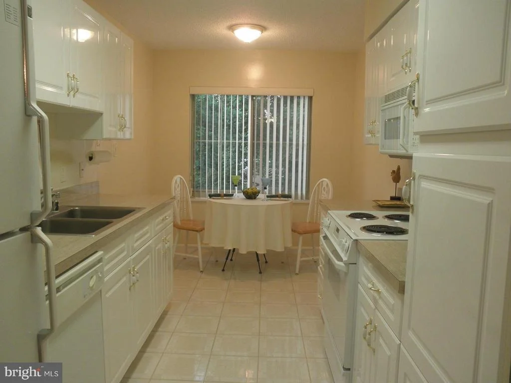 Photo of Unit 305 at 14809 PENNFIELD CIRCLE