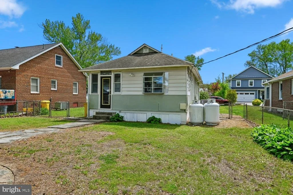 Photo of 302 LINDEN AVENUE