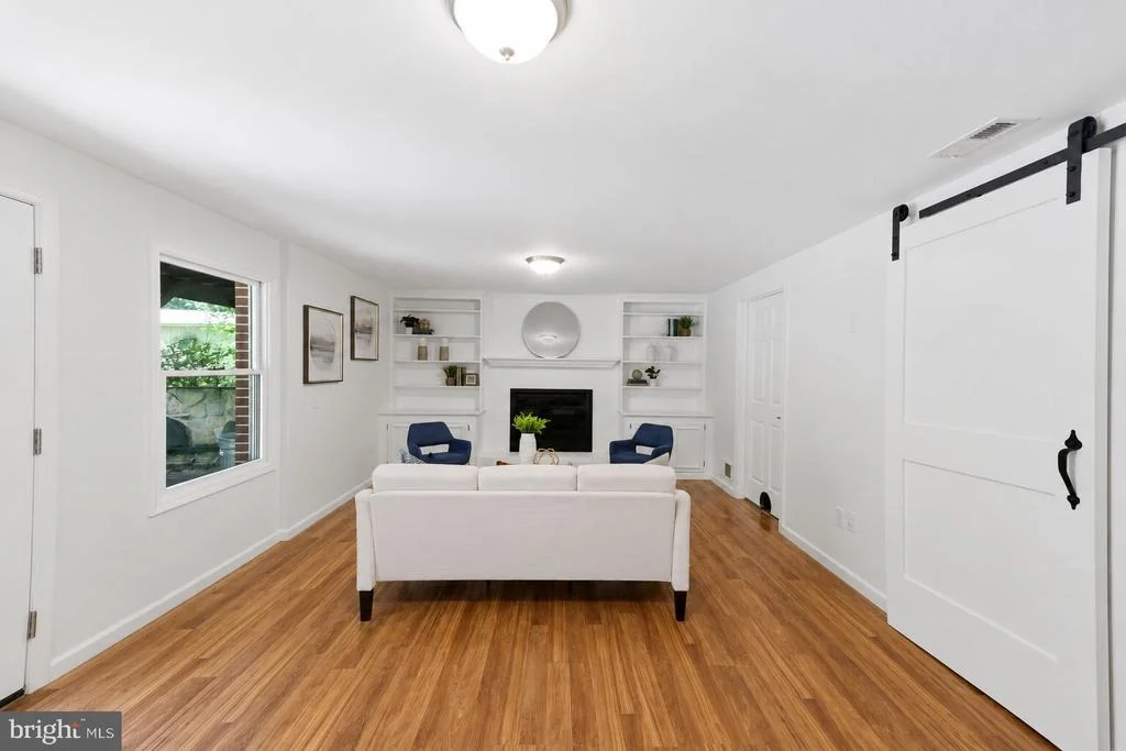 Photo of 2604 WOODEDGE ROAD