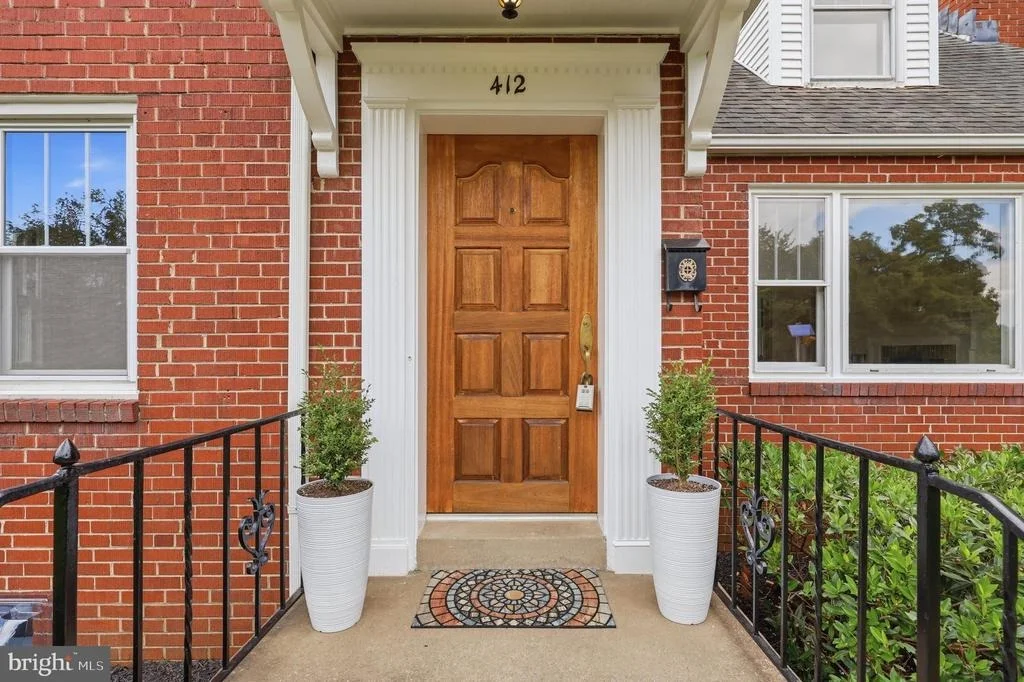 Photo of 412 CARROLL PARKWAY