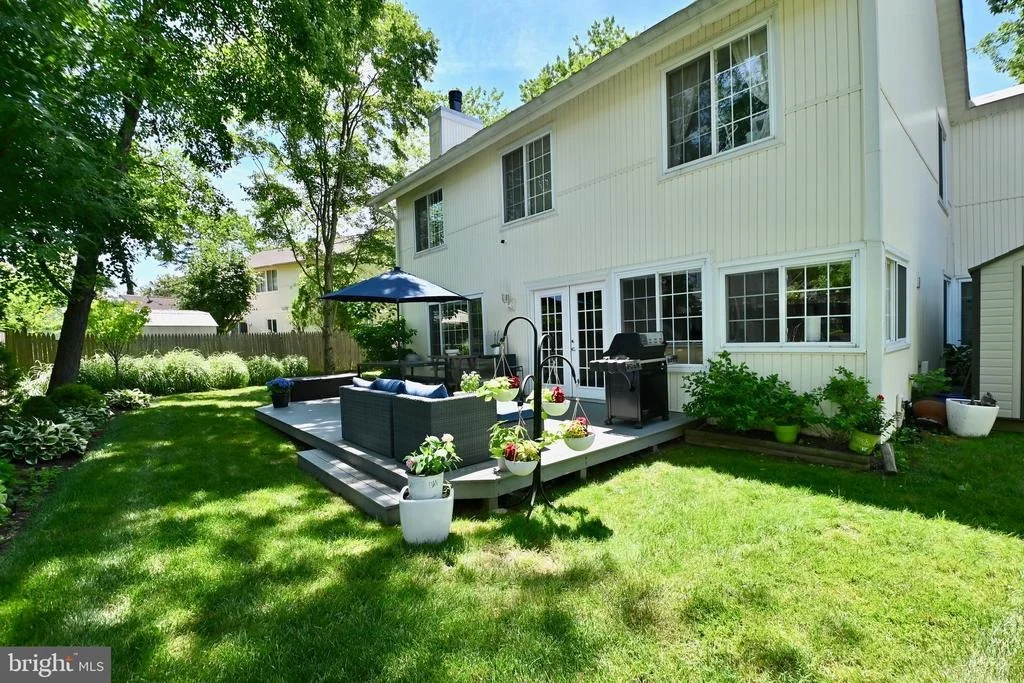 Photo of 8634 RESECA LANE