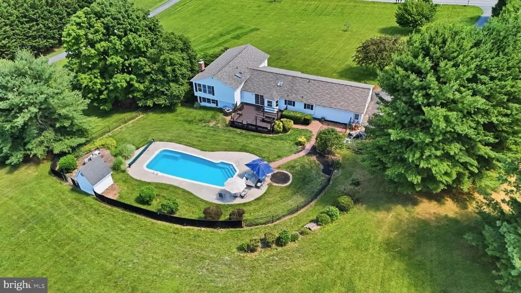 Photo of 3814 BOTELER ROAD