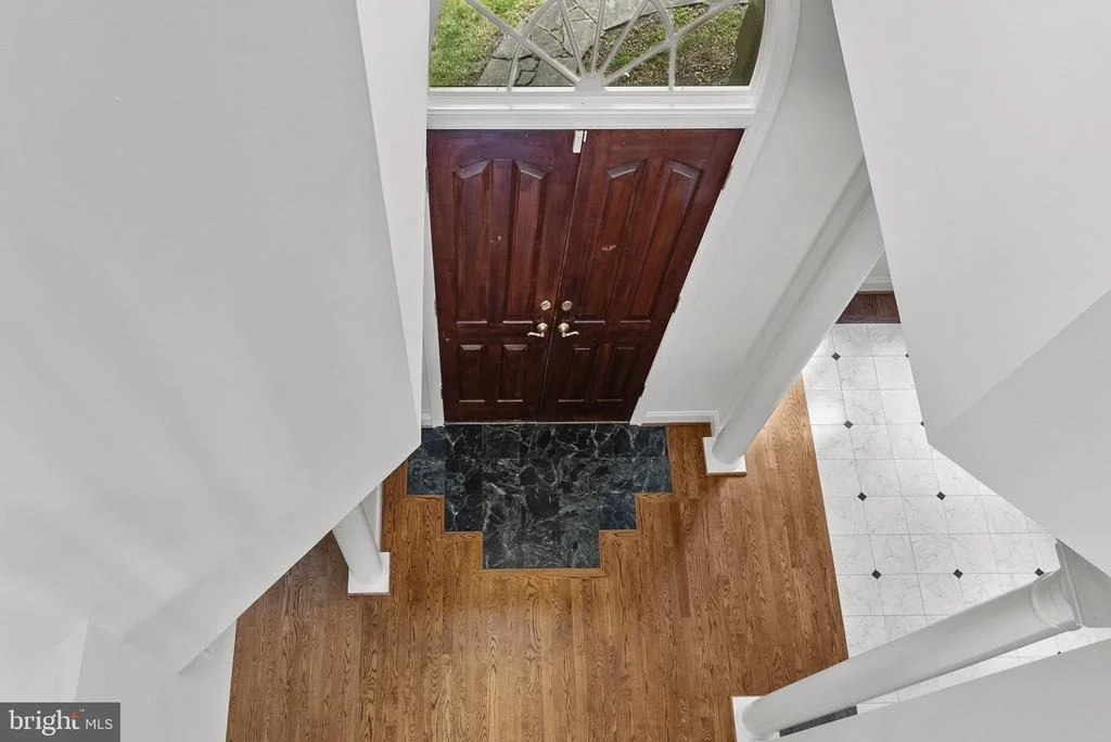 Photo of 17951 STONELEIGH DRIVE