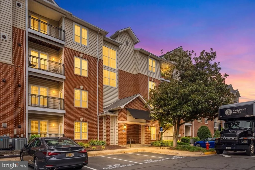 Photo of Unit 7203 at 1570 SPRING GATE DRIVE