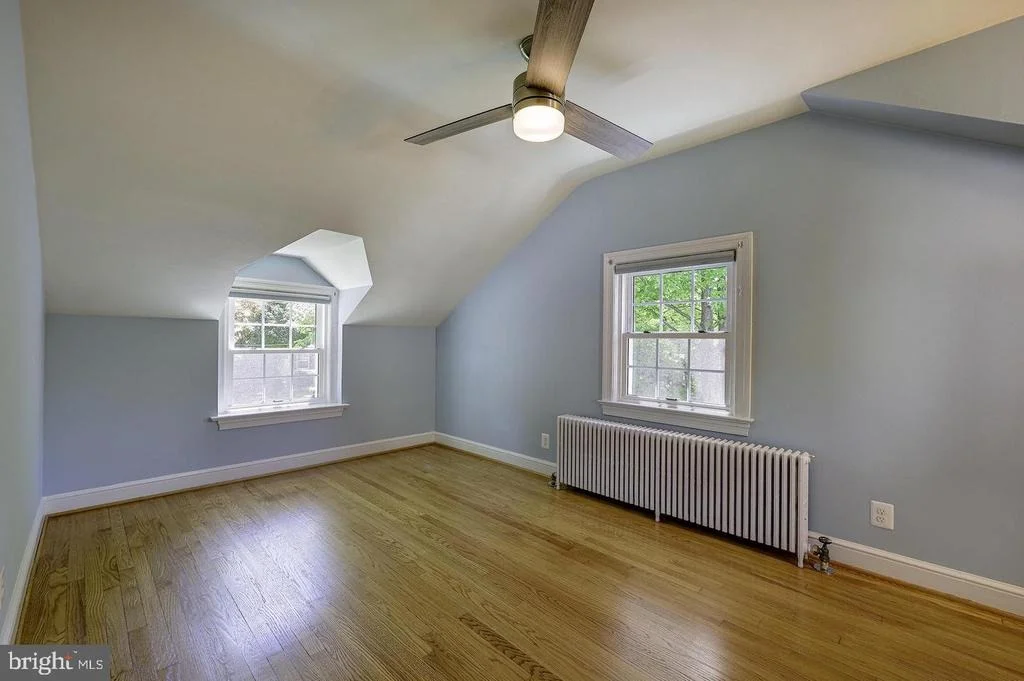 Photo of 3905 LAIRD PLACE