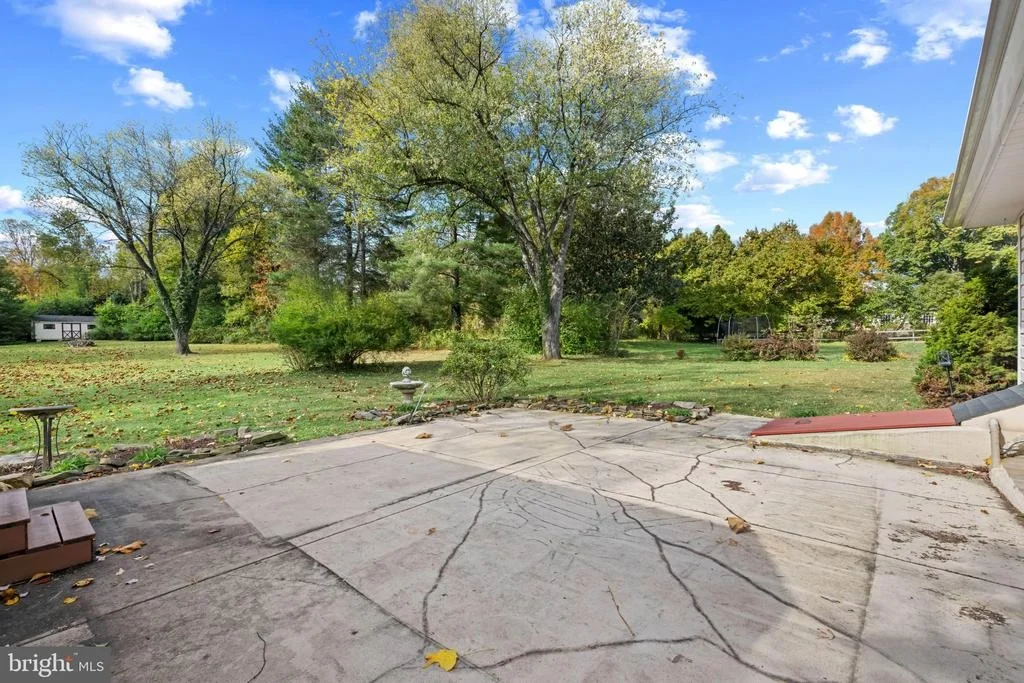Photo of 19724 MEREDITH DRIVE