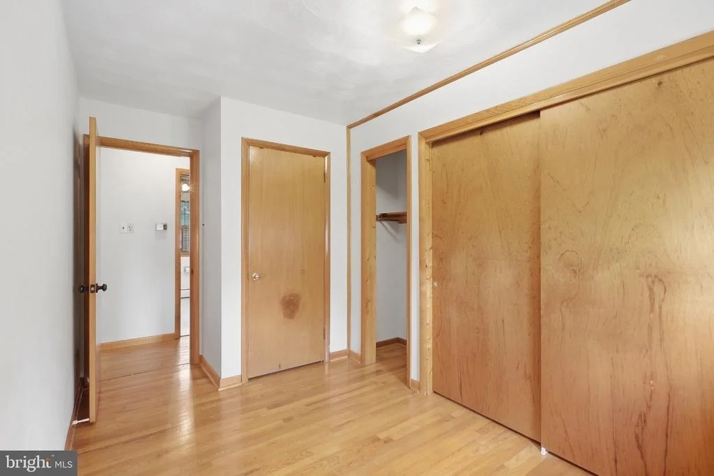 Photo of 5893 AMBAU ROAD