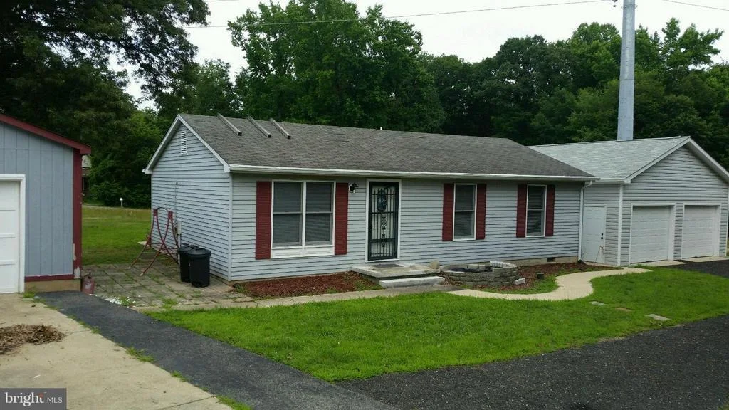 Photo of 721 WHITE SANDS DRIVE